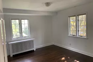 18 Chestnut Ave, Pelham, NY 10803 - Photo 16