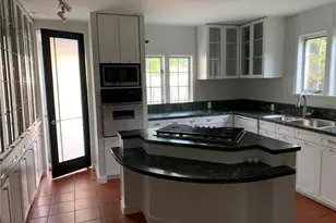 18 Chestnut Ave, Pelham, NY 10803 - Photo 8