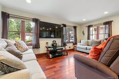 411 S Chelsea Road, White Plains, NY 10603 - Photo 24