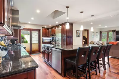 411 S Chelsea Road, White Plains, NY 10603 - Photo 18