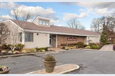 86 Hidden Ponds Circle, Smithtown, NY 11787 - Photo 28