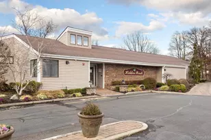 86 Hidden Ponds Cir, Smithtown, NY 11787 - Photo 28