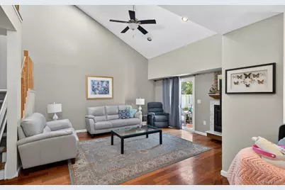 86 Hidden Ponds Circle, Smithtown, NY 11787 - Photo 2