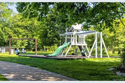 86 Hidden Ponds Circle, Smithtown, NY 11787 - Photo 40