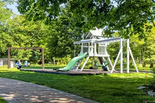 86 Hidden Ponds Cir, Smithtown, NY 11787 - Photo 40
