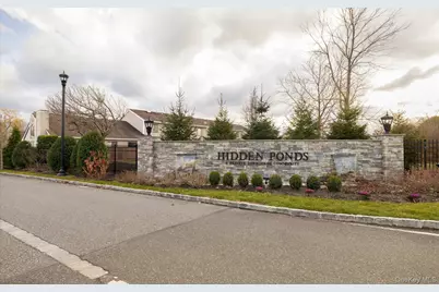 86 Hidden Ponds Circle, Smithtown, NY 11787 - Photo 42