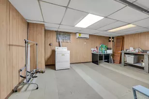 4621 216th St, Bayside, NY 11361 - Photo 14