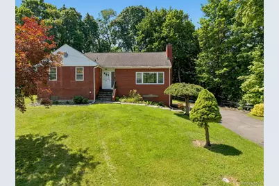 13 Osborne Road, Poughkeepsie, NY 12601 - Photo 2