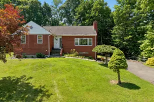 13 Osborne Rd, Poughkeepsie, NY 12601 - Photo 2