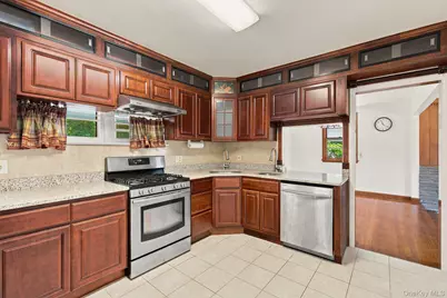 13 Osborne Road, Poughkeepsie, NY 12601 - Photo 10