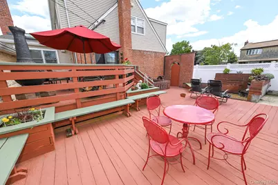 1006 Glen Drive, Franklin Square, NY 11010 - Photo 30