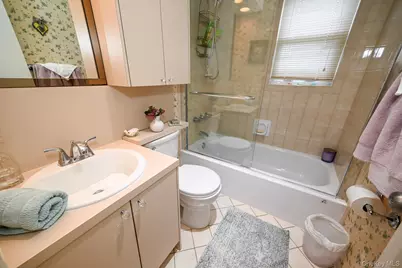 1006 Glen Drive, Franklin Square, NY 11010 - Photo 12