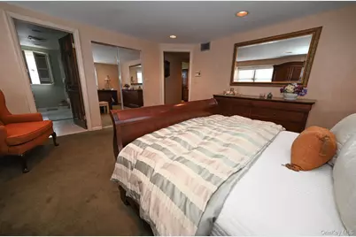 1006 Glen Drive, Franklin Square, NY 11010 - Photo 16