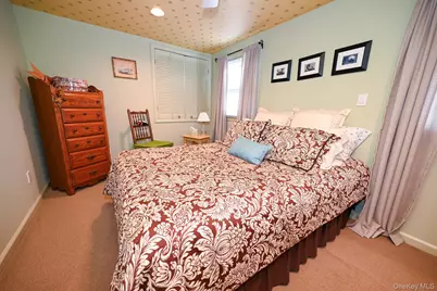 1006 Glen Drive, Franklin Square, NY 11010 - Photo 20