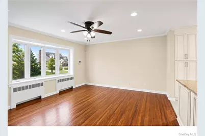 85 Todd Road, Valley Stream, NY 11580 - Photo 6