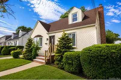 85 Todd Road, Valley Stream, NY 11580 - Photo 2