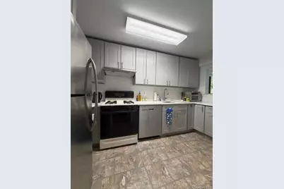 352 N Greeley Avenue, Chappaqua, NY 10514 - Photo 4