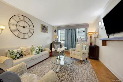 2166 Bronx Park E #1F, Bronx, NY 10462 - Photo 2