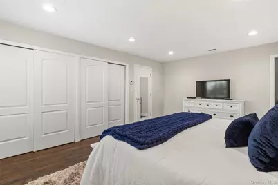 1957 Jackson Avenue, West Islip, NY 11795 - Photo 12