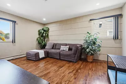 3929 Carrel Boulevard, Oceanside, NY 11572 - Photo 20