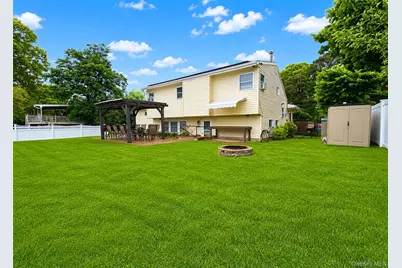 47 Newtown Avenue, Selden, NY 11784 - Photo 24