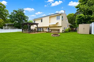 47 Newtown Ave, Selden, NY 11784 - Photo 24
