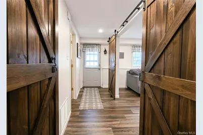 47 Newtown Avenue, Selden, NY 11784 - Photo 14