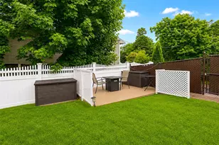 47 Newtown Ave, Selden, NY 11784 - Photo 28