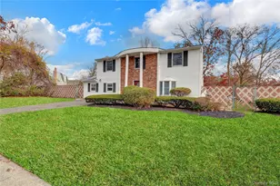 3 Imperial Dr, Selden, NY 11784 - Photo 2
