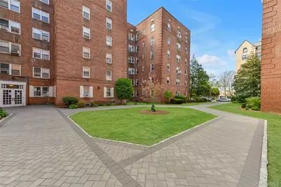 70 Locust Avenue #504B, New Rochelle, NY 10801 - Photo 16