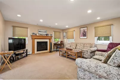 7 Briarcliff Drive, Merrick, NY 11566 - Photo 12