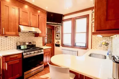 8019 85th Road, Woodhaven, NY 11421 - Photo 12
