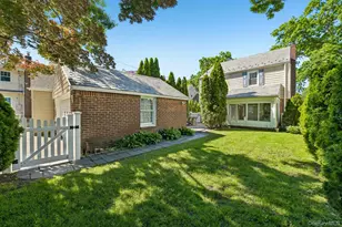 131 Floral Pkwy, Floral Park, NY 11001 - Photo 36
