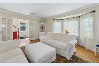 131 Floral Parkway, Floral Park, NY 11001 - Photo 10