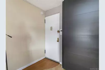7-25 166 Street #6A, Whitestone, NY 11357 - Photo 4