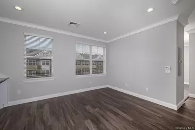 40 Elizabeth Street #N302, Farmingdale, NY 11735 - Photo 4