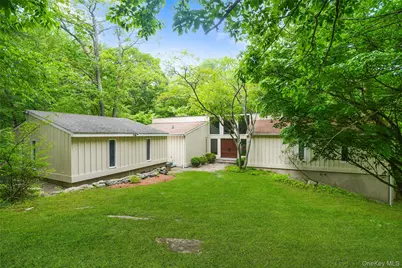 22 Peters Lane, Pound Ridge, NY 10576 - Photo 2