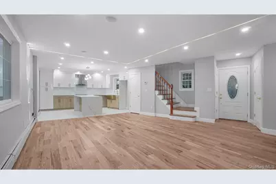 918 Throgs Neck Expwy, Bronx, NY 10465 - Photo 12
