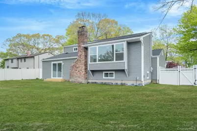 6 Barclay Drive, Coram, NY 11727 - Photo 6