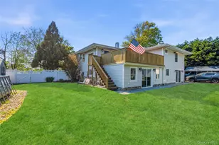 105 Sequams Ln E, West Islip, NY 11795 - Photo 36