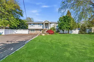 105 Sequams Ln E, West Islip, NY 11795 - Photo 2