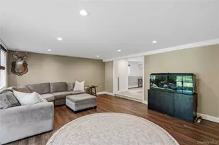 105 Sequams Ln E, West Islip, NY 11795 - Photo 22