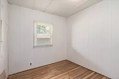 66 Minuteman Drive, Bohemia, NY 11716 - Photo 10