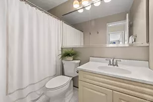89 N Broadway, White Plains, NY 10603 - Photo 20