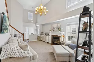 53 Madison Cir, Middle Island, NY 11953 - Photo 6