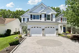53 Madison Cir, Middle Island, NY 11953 - Photo 2