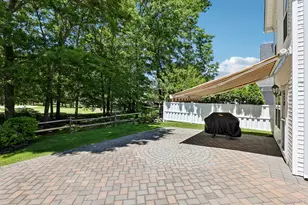 53 Madison Cir, Middle Island, NY 11953 - Photo 30