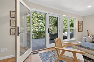 4 Parkridge Ct, Huntington, NY 11743 - Photo 4