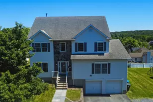 2058 Independence Dr, New Windsor, NY 12553 - Photo 2