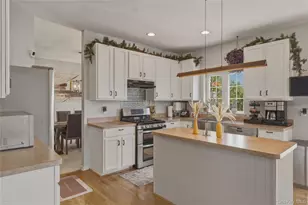 2058 Independence Dr, New Windsor, NY 12553 - Photo 12